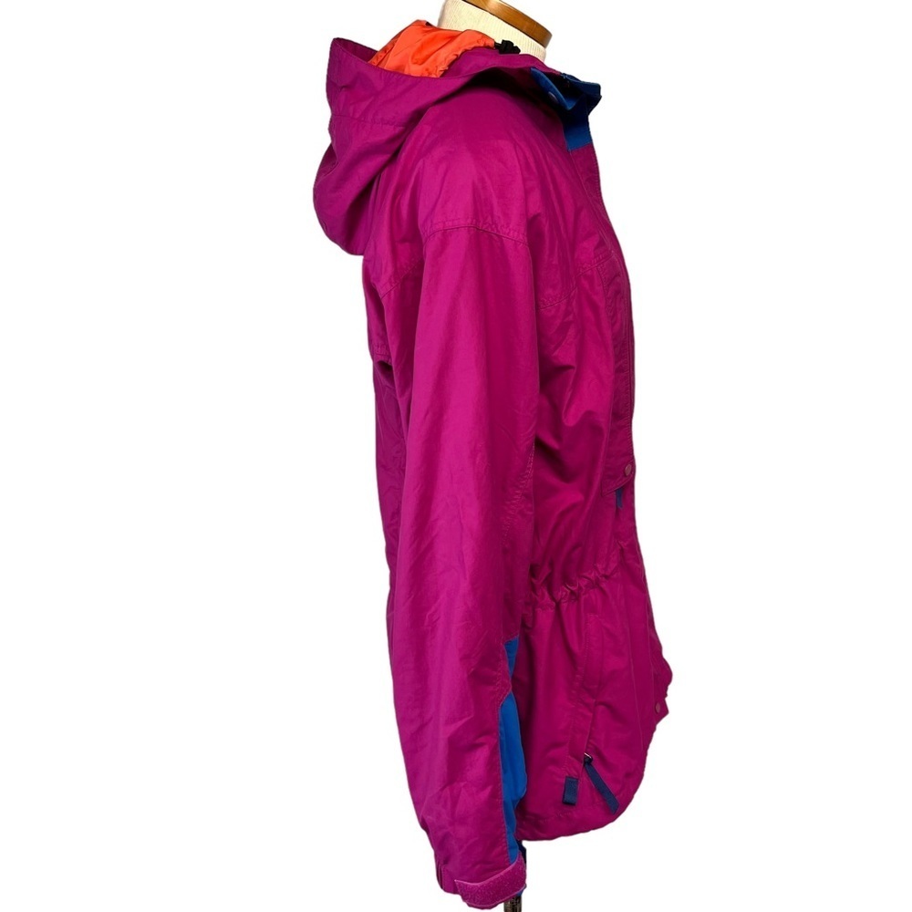 Patagonia Women's Magenta Jacket with Blue & Orange Accents - Picture 2 of 16